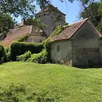 Chateau De Vesset