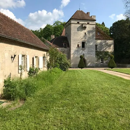 Bed & Breakfast Chateau De Vesset Tréteau