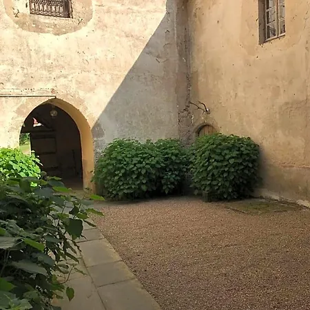Chateau De Vesset Tréteau
