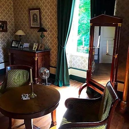Bed & Breakfast Chateau De Vesset
