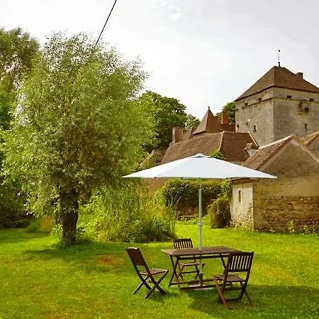 Frühstückspension Chateau De Vesset Tréteau